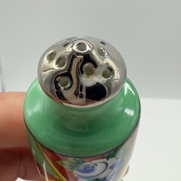 Vintage Hand-Painted Japanese Salt & Pepper Shakers Floral Design ** READ ** - Picture 6 of 10